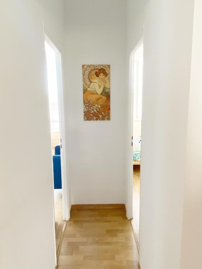 22 Chic & Cosy Grand Appart 92M2 Parking Gratuit Hypercentre Netflix Saint-Etienne  Exterior photo